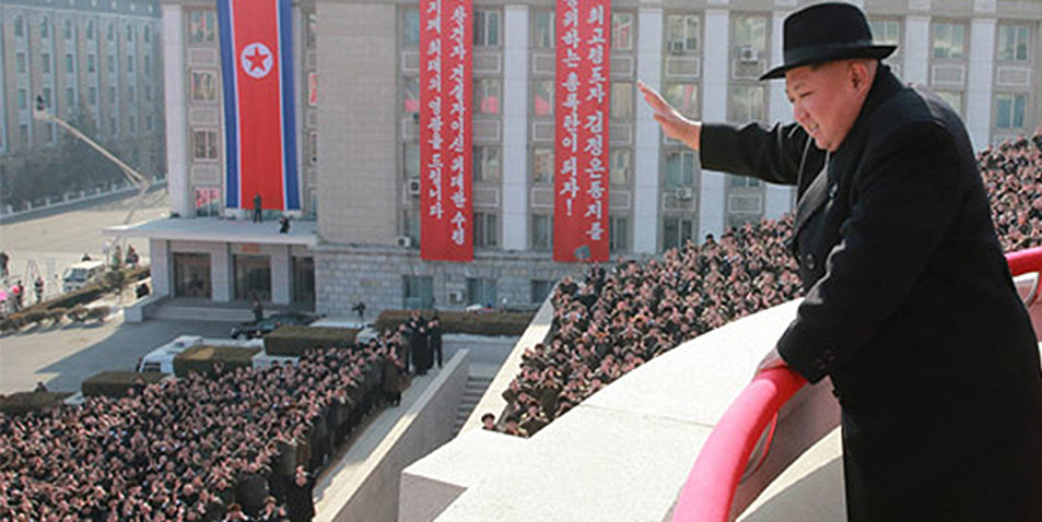 Der kommunistische Machthaber Kim Jong-Un lässt sich wie seine Vorgänger als Gott verehren. Foto: picture-alliance/Newscom