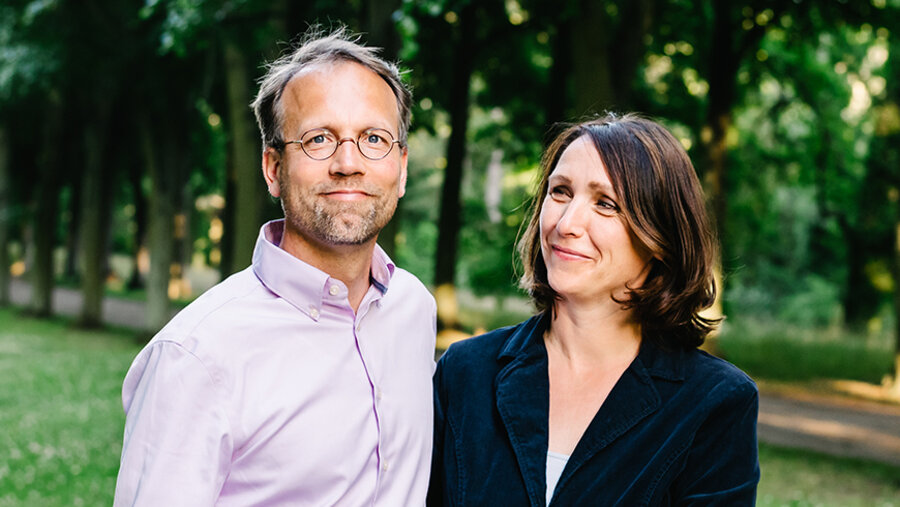Mathias Kürschner ist Gemeindepfarrer und wohnt
mit seiner Frau Janina und vier Kindern in Potsdam. Foto: Nina Tschirner