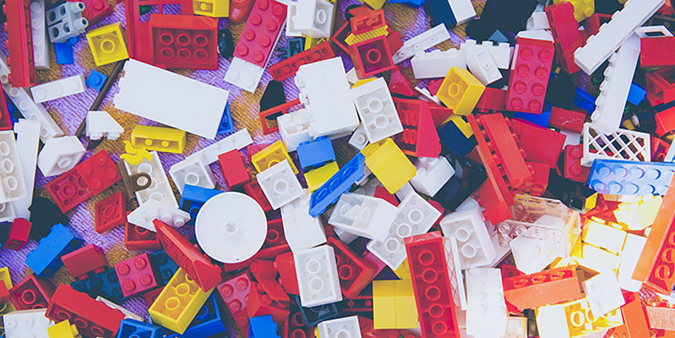 Mit Legosteinen können Kinder und Erwachsene sehr kreativ werden. Foto: pixabay.com