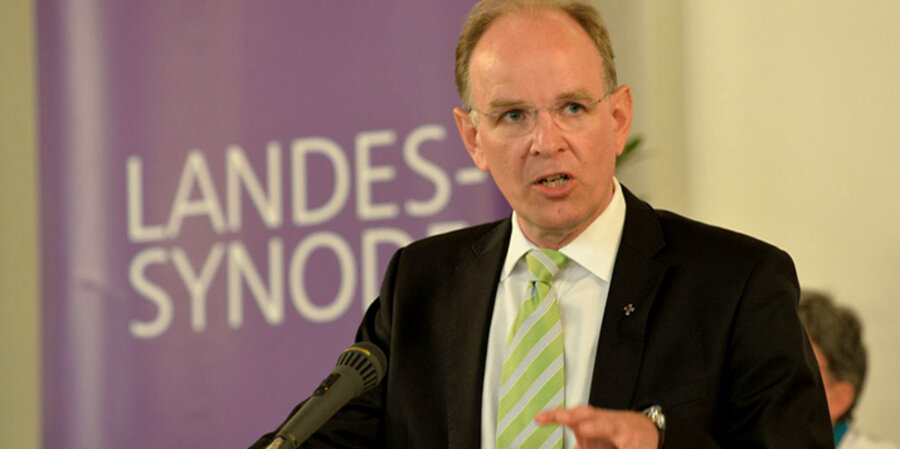 Der hannoversche Landesbischof Ralf Meister auf der Synode. Foto: EVLKA/Jens Schulze