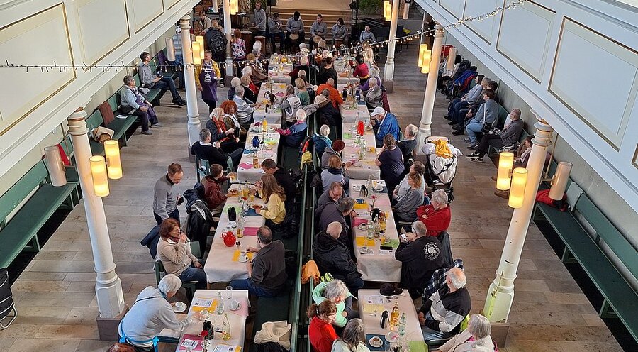 Gemeinschaft bieten: Die Vesperkirche in der Schlosskirche St. Jacobi fand bereits zum zweiten Mal statt. Foto: Naomi Scholaster