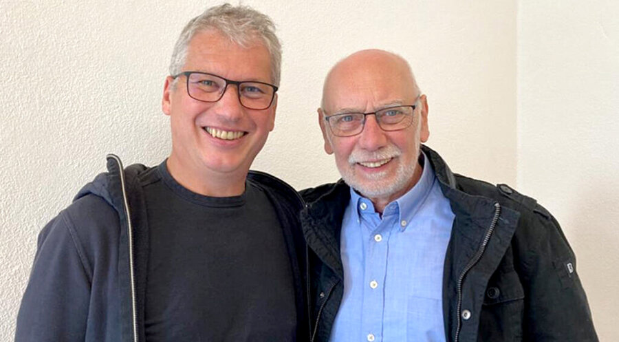 v. l.: Matthias Kapp und sein Nachfolger Günter Staaden. Foto: Jörg Schöttle