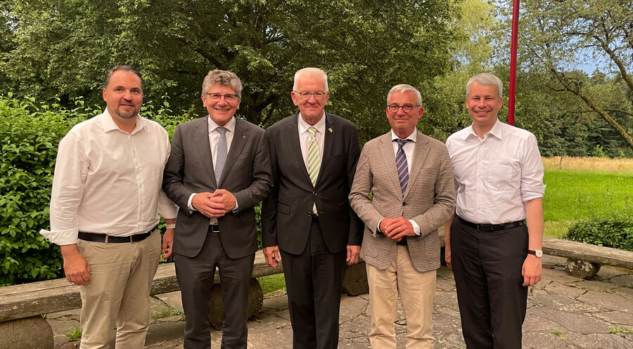 v.l.n.r.: Christian Gehring, Ernst-Wilhelm Gohl, Winfried Kretschmann, Thomas Strobl und Steffen Bilger. Foto: Helena Müller