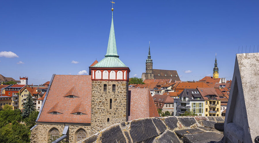 Blick auf die Michaeliskirche im sächsischen Bautzen 