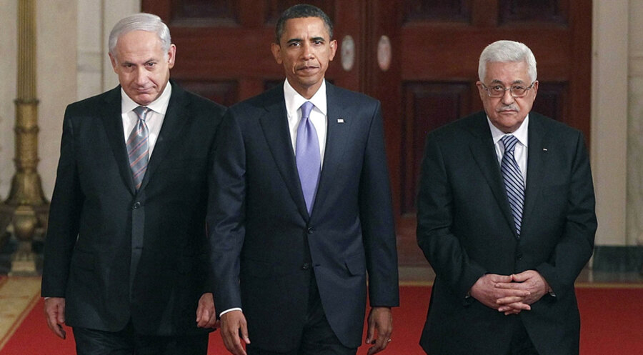 (v. l.): Benjamin Netanjahu, Barack Obama
und Mahmud Abbas trafen sich 2010 zu
Friedensverhandlungen im Weißen Haus. Foto: World History Archive/Alamy