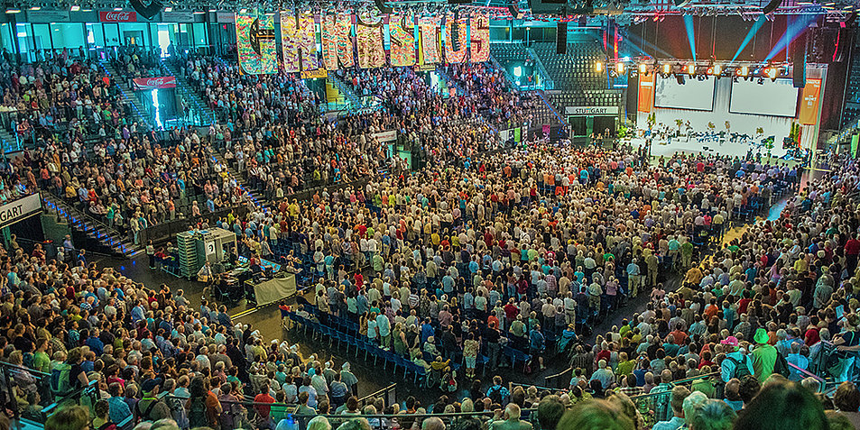 Der zahlenmäßig größte Christustag mit etwa 10.000 Teilnehmern fand auf dem Evangelischen Kirchentag in Stuttgart statt. Foto: idea/kairospress
