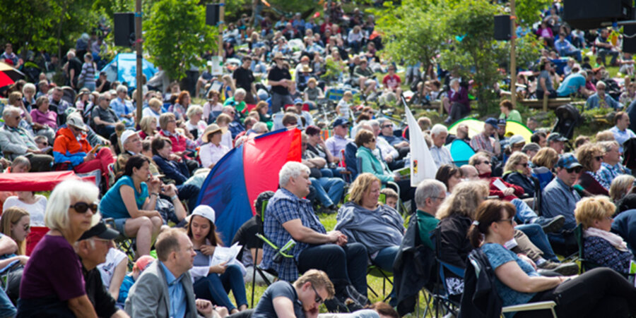 8.000 Besucher kamen alleine zu der Freiluftveranstaltung in Bobengrün. Foto: CVJM Bobengrün