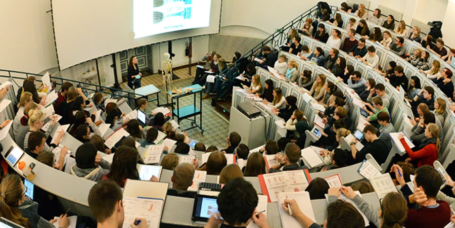 Aus Studenten werden in der Gendergerechten Sprache "Studierende". Foto: picture-alliance/ZB