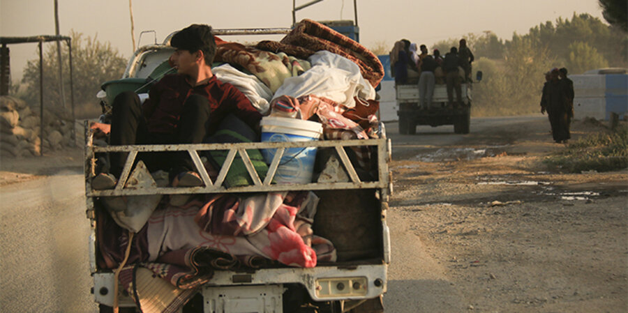 Tausende Menschen fliehen in Nordsyrien vor der türkischen Offensive. Foto: picture-alliance/AP Photo