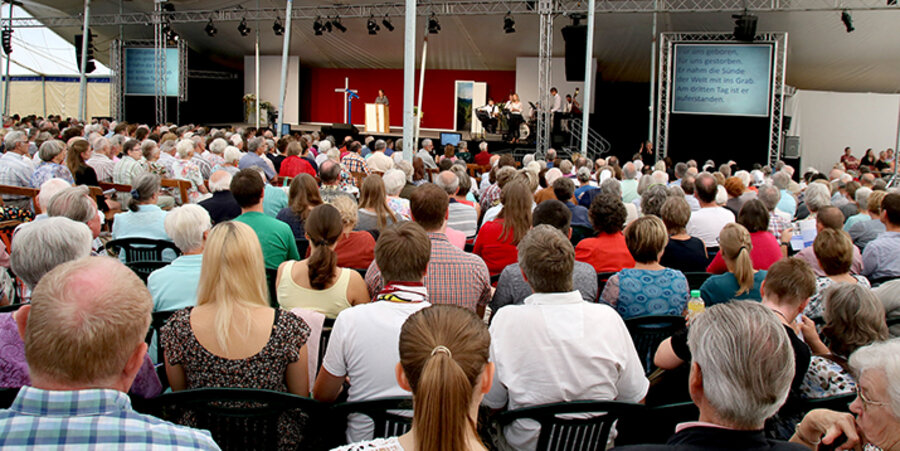 Rund 4.000 Besucher kamen zum Herbstmissionsfest der Liebenzeller Mission. Foto: Jochen Lengler/LZM