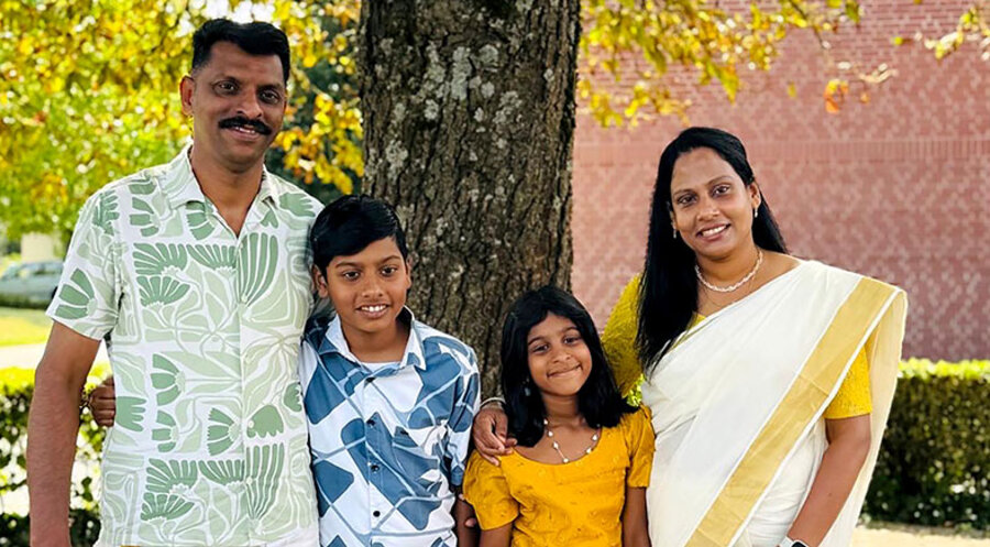 Zu besonderen Anlässen kleidet sich Familie Rijo
auch gern traditionell indisch. Foto: Privat