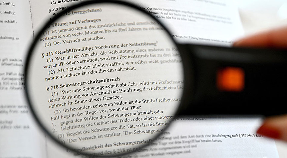 Vier prominente Bundestagsabgeordnete der CDU/CSU haben sich gegen eine Streichung von Paragraf 218 ausgesprochen. Foto: Picture Alliance/epd-Bild/Heike Lyding