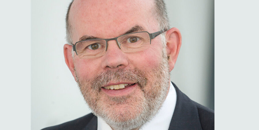 Der ehemalige evangelische Regionalbischof Hans-Martin Weiss. Foto: ELKB/Rost