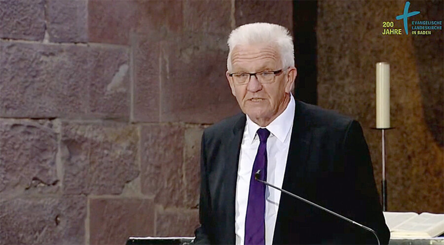 Der baden-württembergische Ministerpräsident Winfried Kretschmann (Bündnis 90/Die Grünen) bei seinem Grußwort. Screenshot: YouTube/Evangelische Landeskirche in Baden