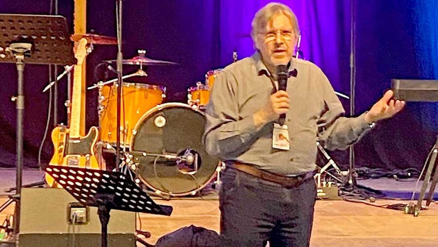 Der Pastor der pfingstkirchlichen Gemeinde „Christus Zentrum Arche Elmshorn“, Hans-Peter Mumssen. Foto: GRZ Krelingen