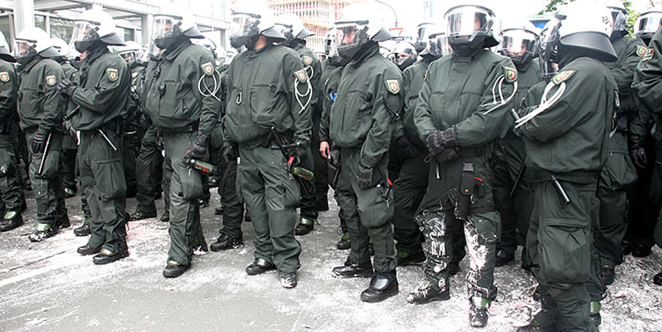 Bei einem Einsatz in Frankfurt wurden Polizisten mit Farbe beworfen. Foto: pixabay.com