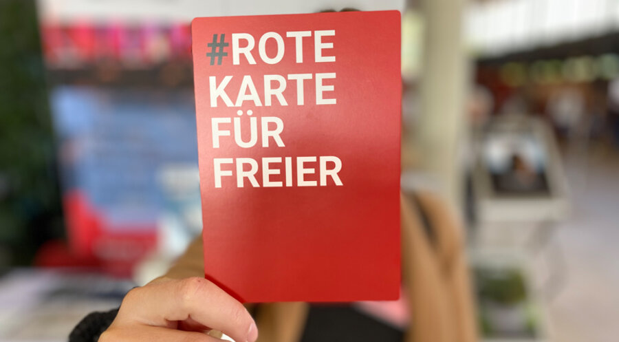 Die Karten können auf der Webseite vom „Bundesverband Nordisches Modell“ bestellt werden. Foto: IDEA/Daniel Stahl