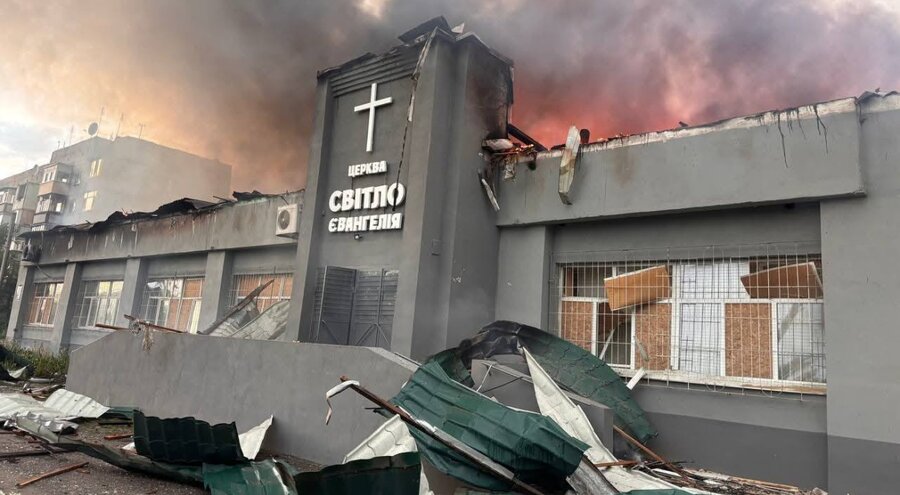 Das Gebäude der Gemeinde „Світло Євангелії“ (deutsch: „Licht des Evangeliums“) in Balaklija, Region Charkiw, nach dem russischen Angriff am Samstag, 23. Mai 2026. Foto: Light Of The Gospel Ukraine