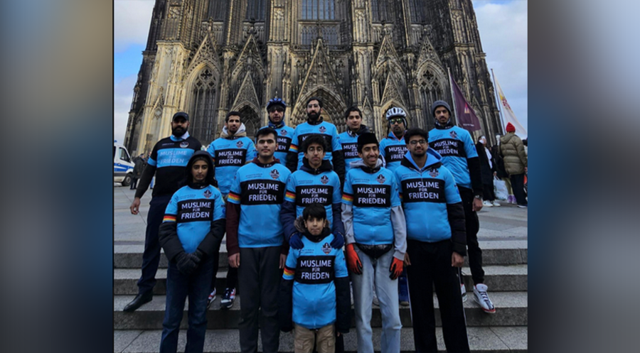 Muslime demonstrieren ihre Solidarität mit den christlichen Gemeinden. Screenshot: X/PresseAhmadiyya