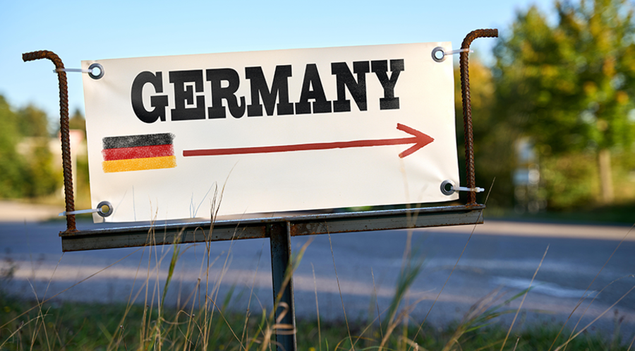 Die Ansicht einer gescheiterten Migrationspolitik ist unter den älteren Befragten verbreiteter als unter den jüngeren. Bild: picture alliance/CHROMORANGE/Michael Bihlmayer