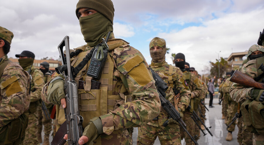 Mitglieder der Armee in Syrien. Foto: picture alliance / NurPhoto | Rami Alsayed