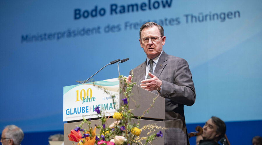 Der thüringische Ministerpräsident Bodo Ramelow (Die Linke) bei dem Festakt. Foto: meine-kirchenzeitung.de/Paul-Philipp Braun